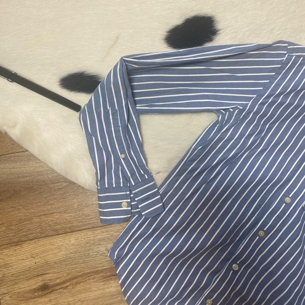 Abercrombie & Fitch Muscle Fit long sleep button up - Picture 3 of 9